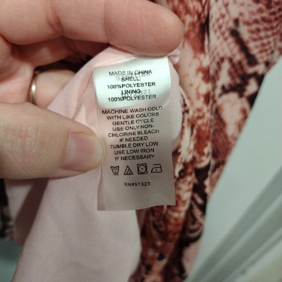 Vince Camuto Women's Pink Chiffon Snakeskin Print Top Sz 3X-Career Event Mobwife - Picture 5 of 6